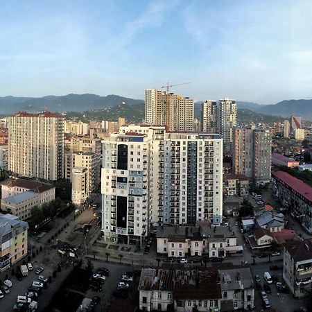 Удобные Апартаменты С Видом На Море Batumi Exterior foto